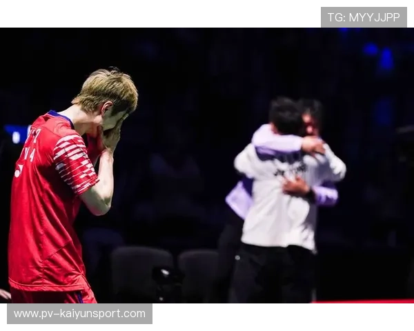 羽毛球团体赛江苏男队不敌香港队石宇奇遭遇失利,羽毛球冠军石宇奇